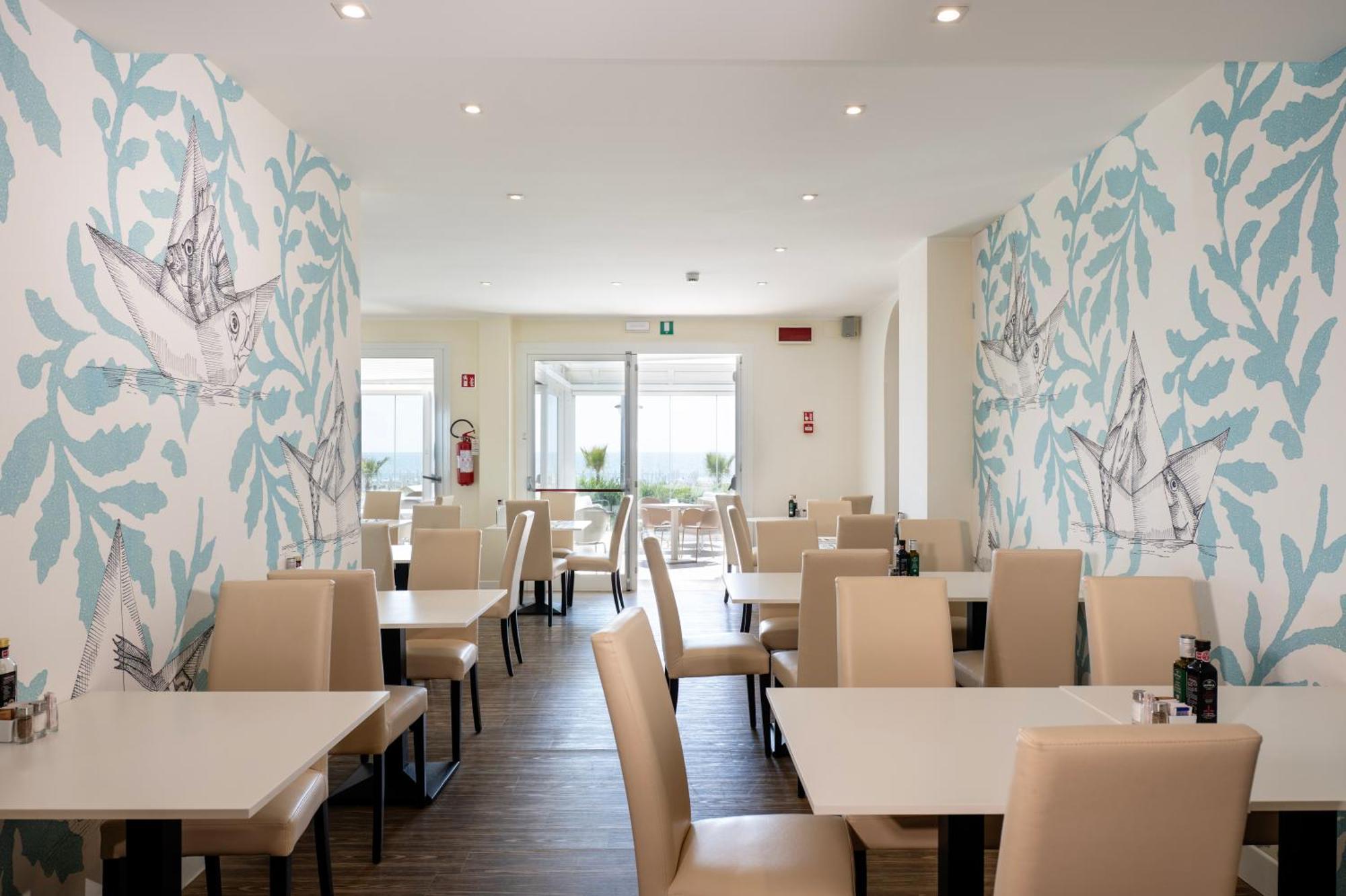 Hotel Astoria Caorle Bagian luar foto